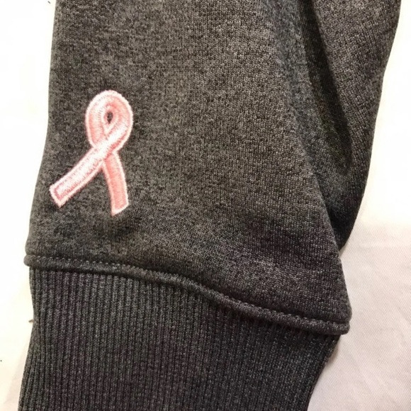 Under Armor Sweatshirt - Picture 4 of 4